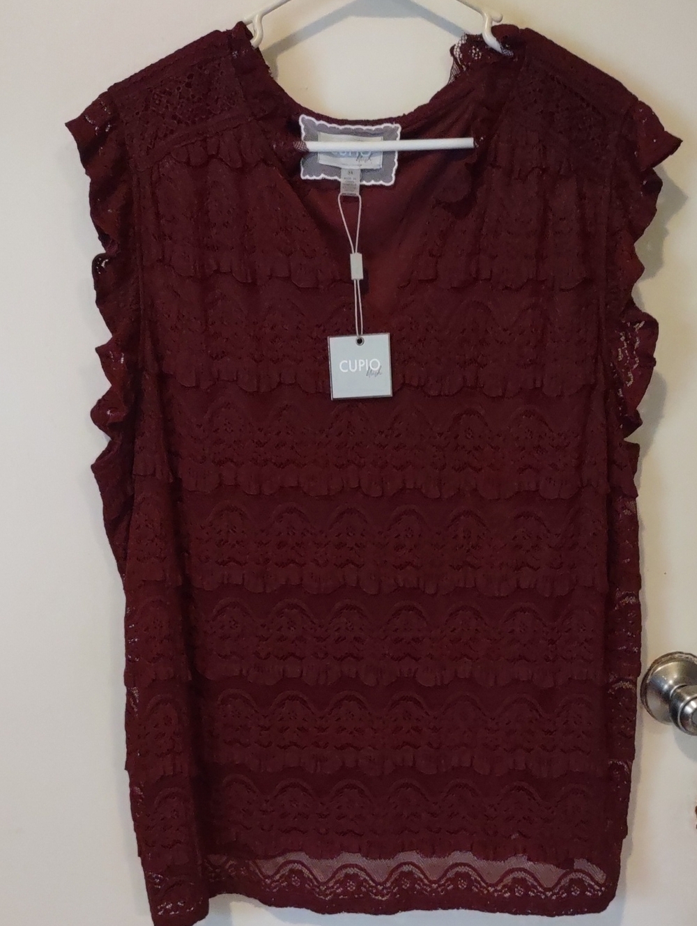 Cupio Women's Maroon Lace Ruffle Sleeve Blouse